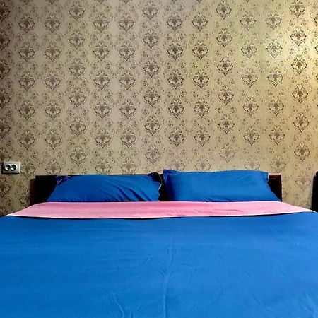 Apartaments In The City Center Karaganda Luaran gambar